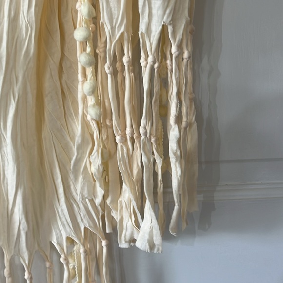 Women’s Warm Weather Scarf - Picture 3 of 5